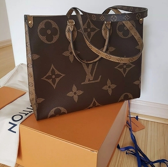 Monogram Giant OnTheGo GM Tote Reverse Canvas Brown Torron Handles Italy - Picture 9 of 17